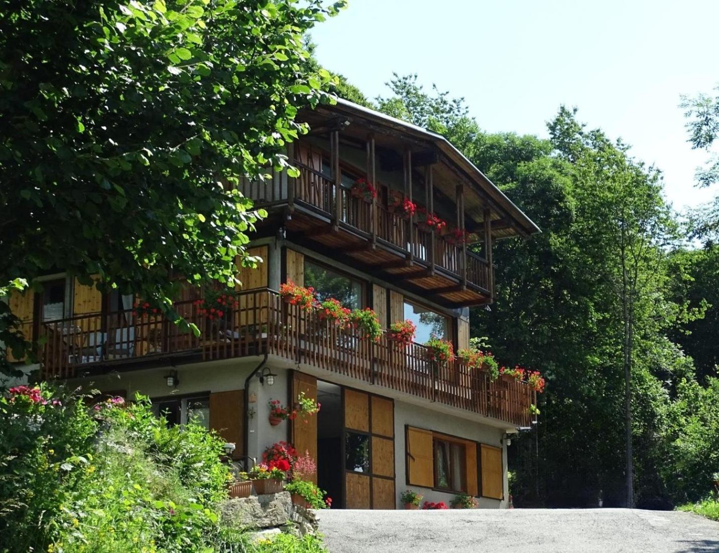 شقة La Finestra Sul Monviso كريسولو المظهر الخارجي الصورة